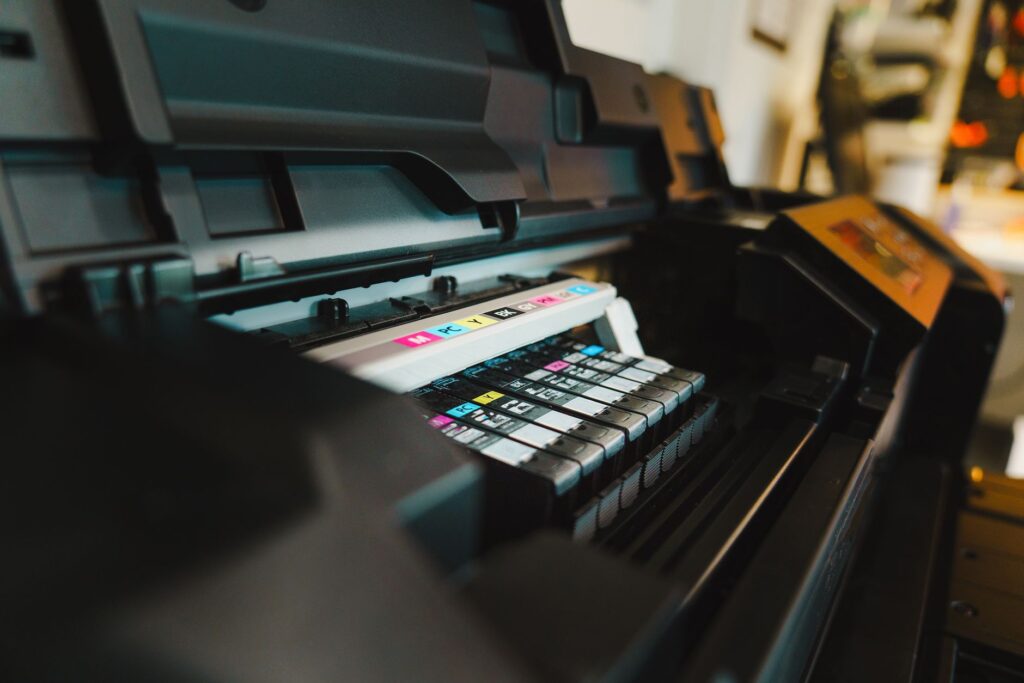 RGB czy CMYK: jaki tryb kolorów ustawić do internetu i druku