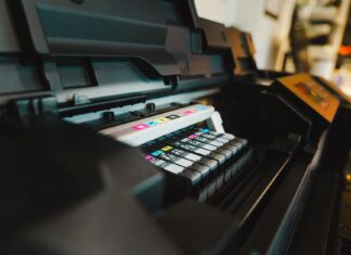 RGB czy CMYK: jaki tryb kolorów ustawić do internetu i druku RGB czy CMYK: jaki tryb kolorów ustawić do internetu i druku